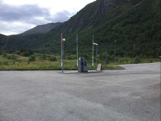 Added a photo to a location