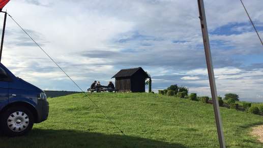 Einem Ort wurde ein Foto hinzugefügt
