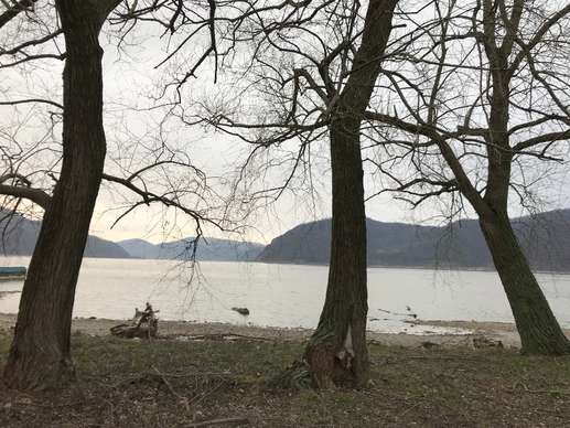 Einem Ort wurde ein Foto hinzugefügt