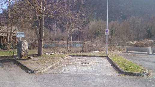 Added a photo to a location