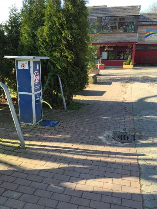 Einem Ort wurde ein Foto hinzugefügt