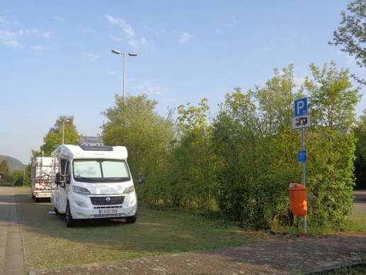 Einem Ort wurde ein Foto hinzugefügt