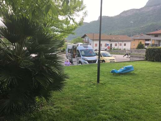 Einem Ort wurde ein Foto hinzugefügt