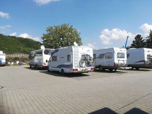 Einem Ort wurde ein Foto hinzugefügt