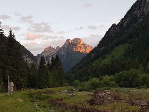 Added a photo to a location
