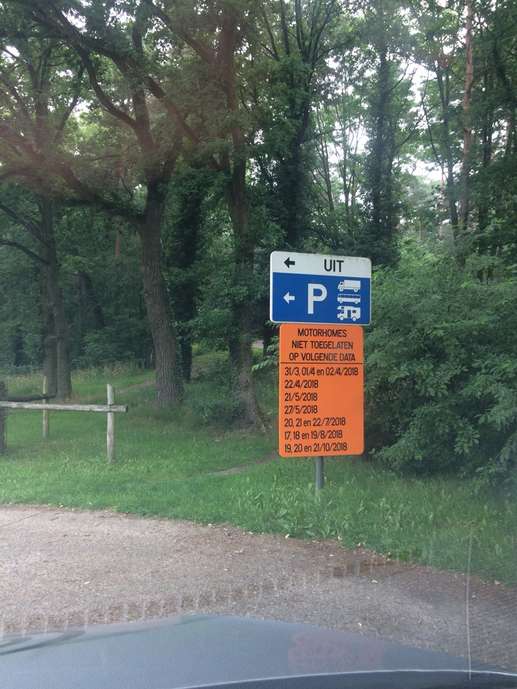Einem Ort wurde ein Foto hinzugefügt
