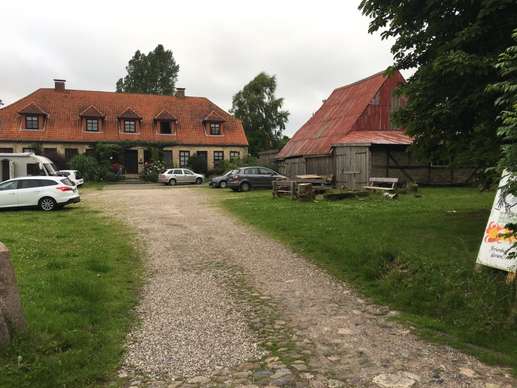 Added a photo to a location