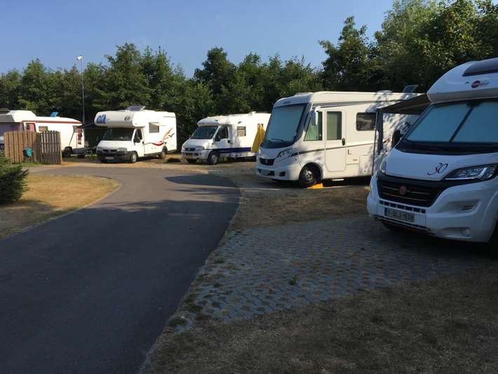 Parking bij Vakantiepark De Krim