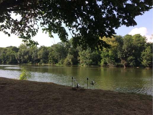 Added a photo to a location