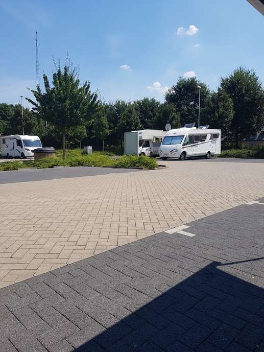 Einem Ort wurde ein Foto hinzugefügt