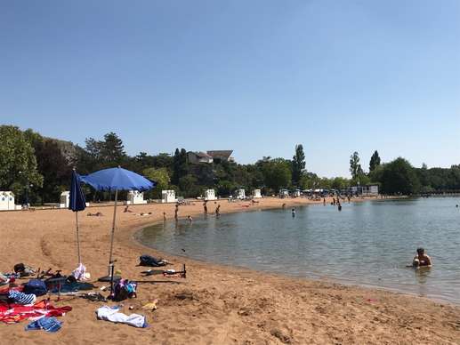 Added a photo to a location