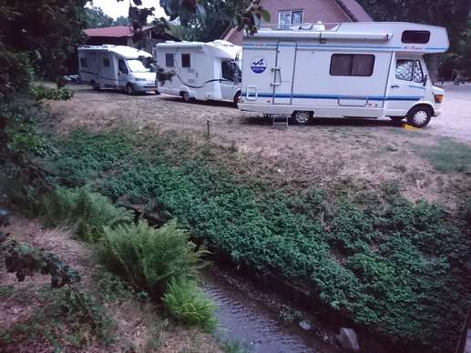 Einem Ort wurde ein Foto hinzugefügt