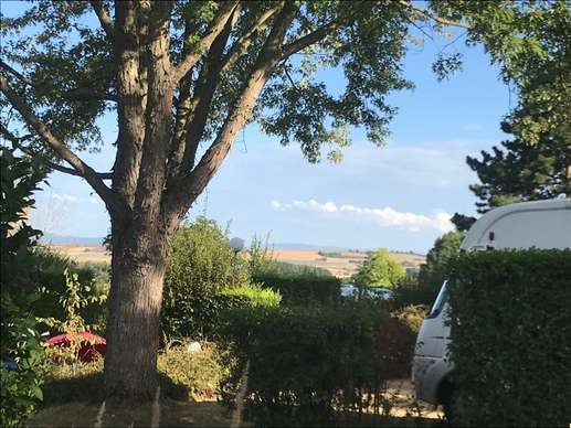 Einem Ort wurde ein Foto hinzugefügt