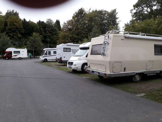 Einem Ort wurde ein Foto hinzugefügt