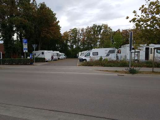 Einem Ort wurde ein Foto hinzugefügt
