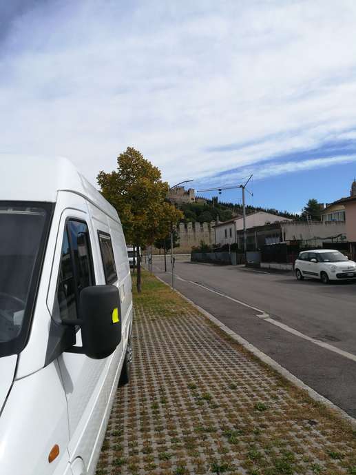 Einem Ort wurde ein Foto hinzugefügt