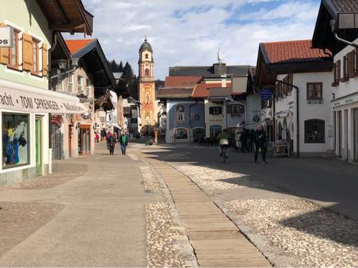 Einem Ort wurde ein Foto hinzugefügt