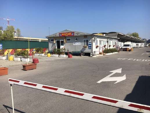 Aggiunta una foto a una posizione