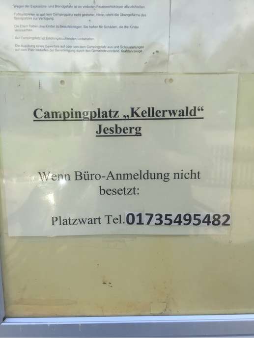 Einem Ort wurde ein Foto hinzugefügt