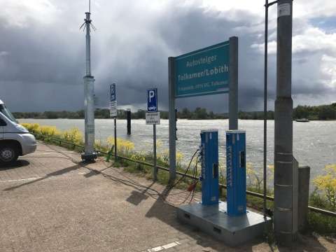 Einem Ort wurde ein Foto hinzugefügt