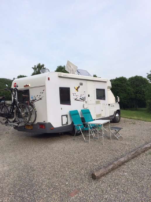 Een foto toegevoegd aan een locatie