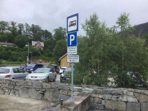 Einem Ort wurde ein Foto hinzugefügt