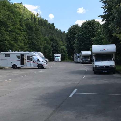 Einem Ort wurde ein Foto hinzugefügt