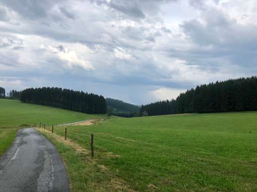 Einem Ort wurde ein Foto hinzugefügt