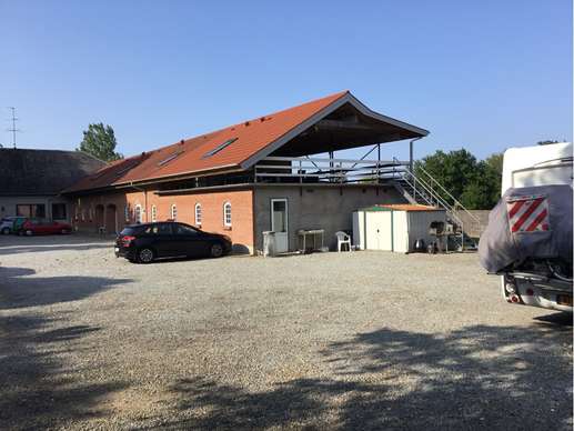 Added a photo to a location