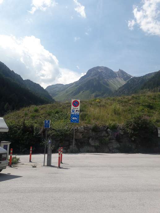 Added a photo to a location