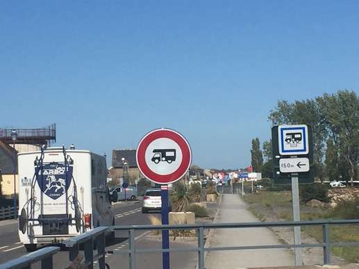 Einem Ort wurde ein Foto hinzugefügt