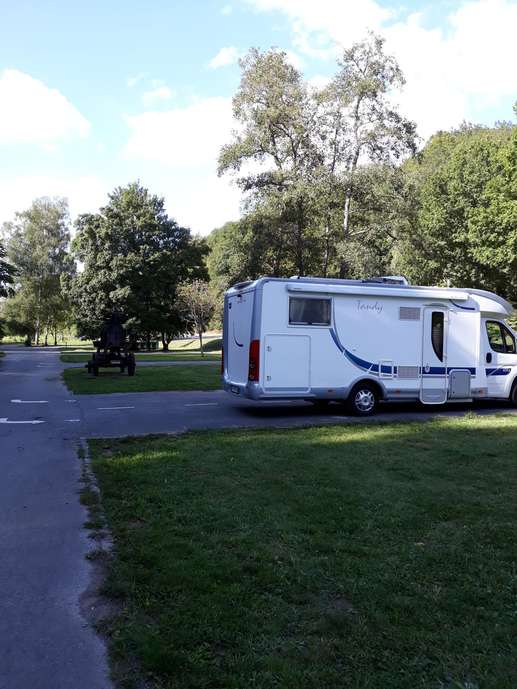 Einem Ort wurde ein Foto hinzugefügt