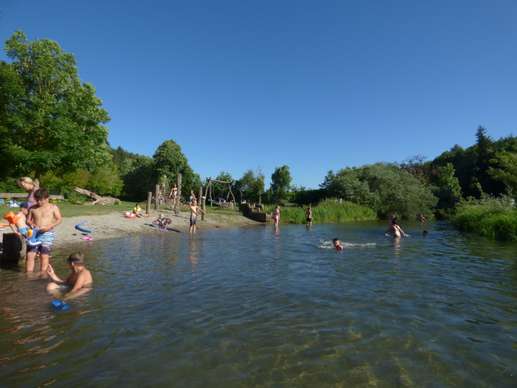 Added a photo to a location