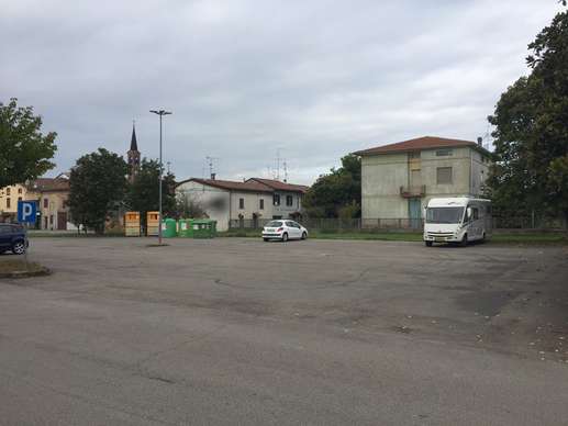 Added a photo to a location