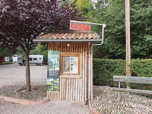 Added a photo to a location