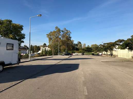 Added a photo to a location