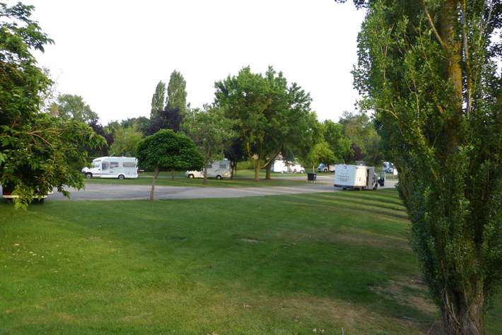 Aire de Camping-Car Fleurance