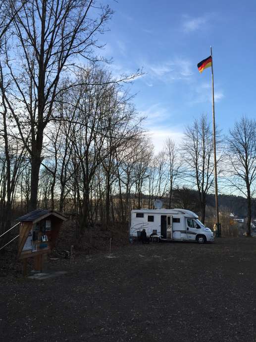 Einem Ort wurde ein Foto hinzugefügt