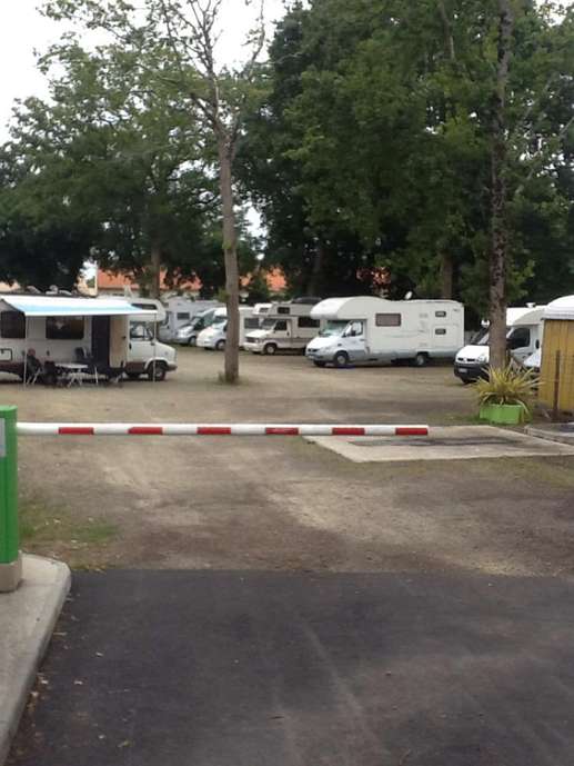 Einem Ort wurde ein Foto hinzugefügt