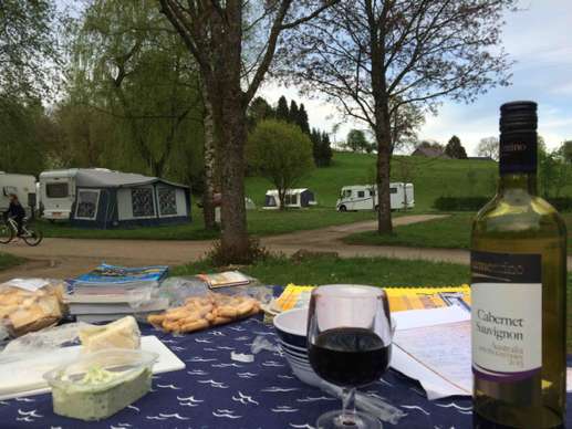 Einem Ort wurde ein Foto hinzugefügt
