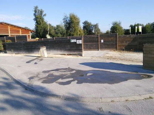 Added a photo to a location