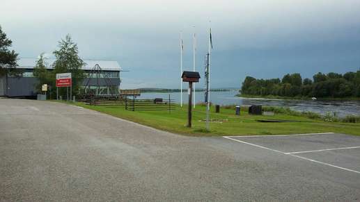 Added a photo to a location