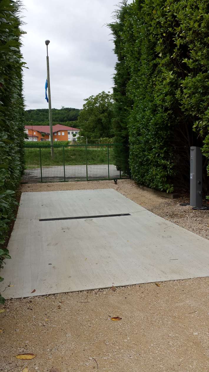 Camping Le Chateau de Galaure [Iris Parc]