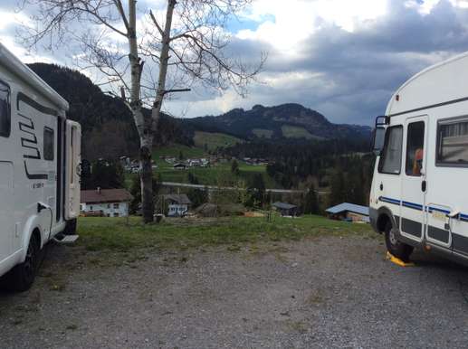 Einem Ort wurde ein Foto hinzugefügt