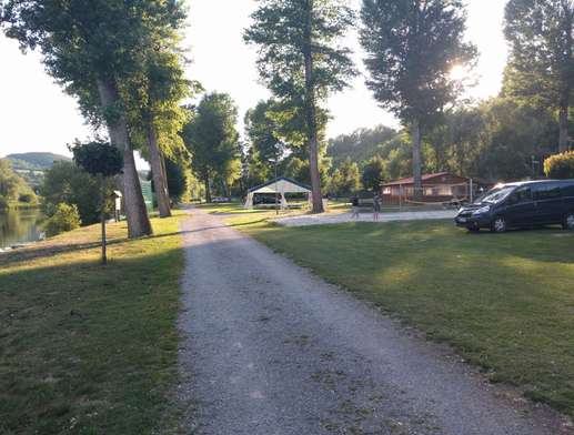Een foto toegevoegd aan een locatie