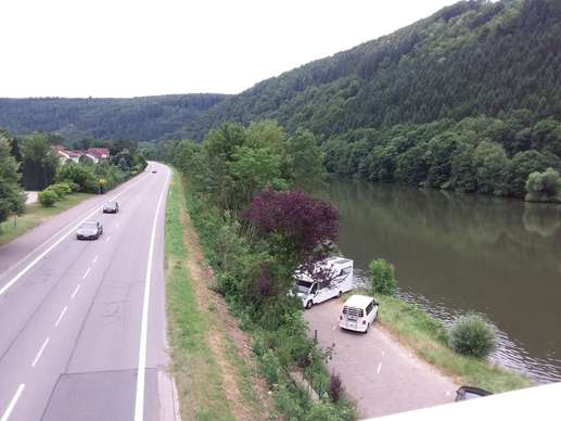 Einem Ort wurde ein Foto hinzugefügt