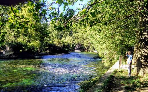 Added a photo to a location