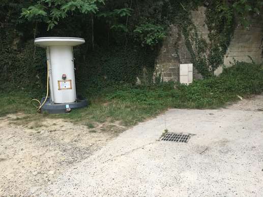 Einem Ort wurde ein Foto hinzugefügt