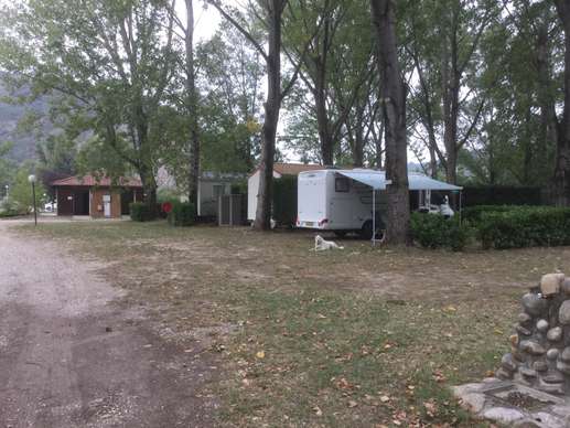Een foto toegevoegd aan een locatie