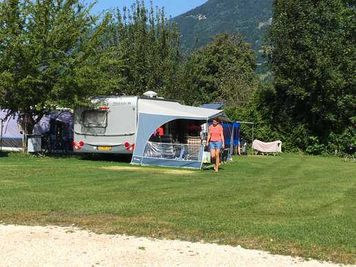 Einem Ort wurde ein Foto hinzugefügt